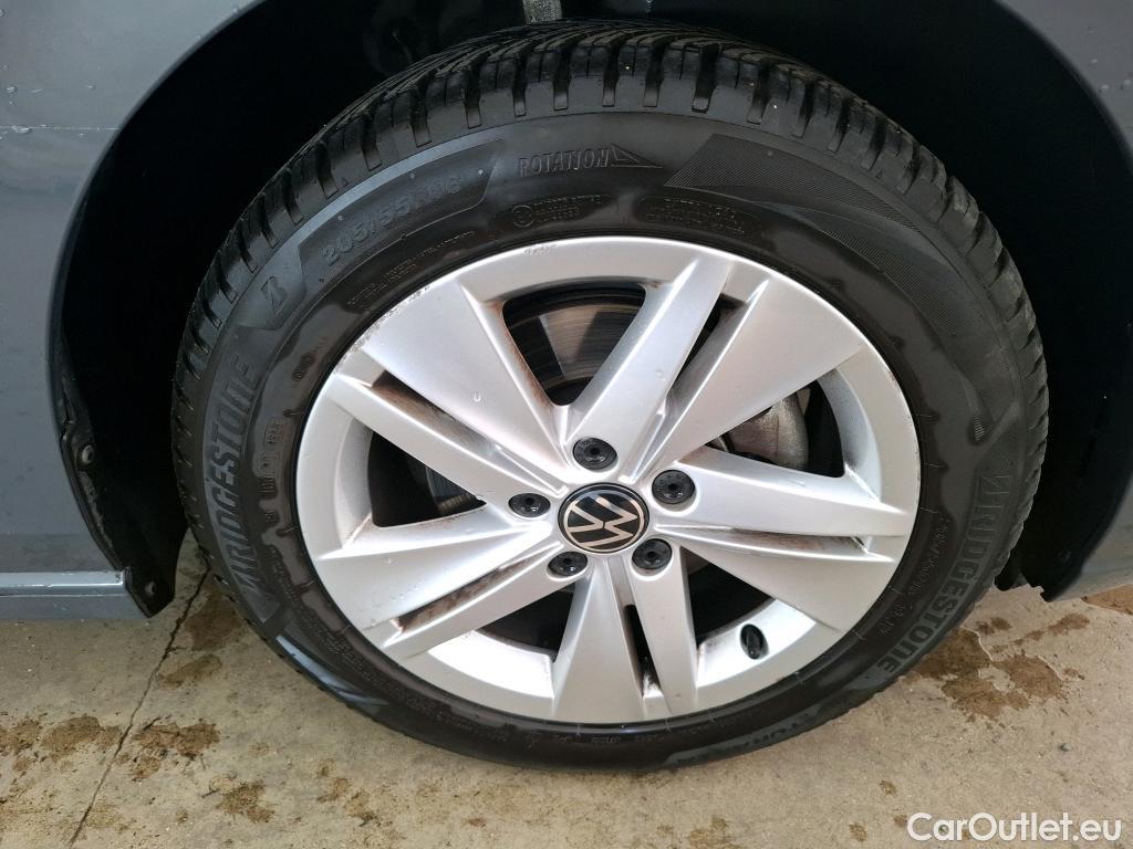  Volkswagen  Golf  VOLKSWAGEN / 2020 / 5P / Berline / VU 2.0 TDI SCR 115 DSG7 Life Soci Busi 1st #21