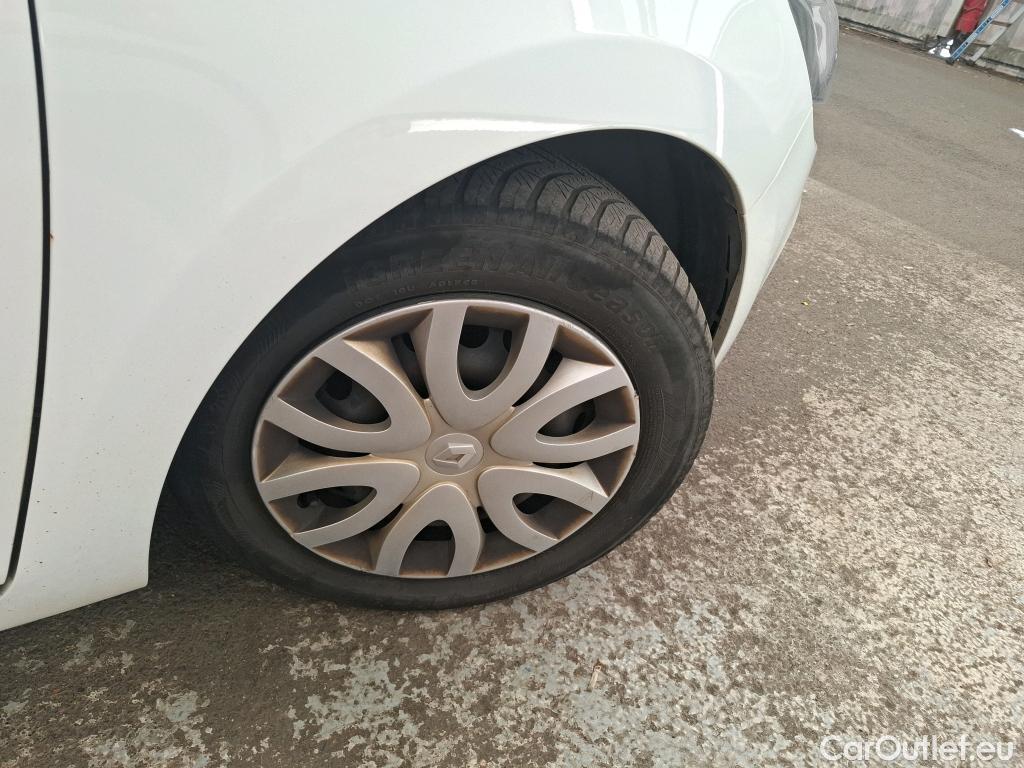  Renault  Clio  IV Air MediaNav 1.5 dCi 75CV BVM5 E6 #27