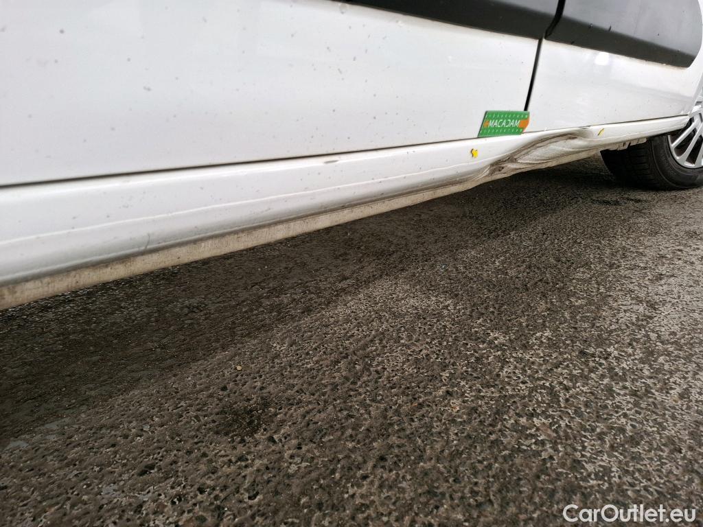  Toyota  Proace TOYOTA  City / 2019 / 4P / Fourgonnette 1.5 Medium 100 D-4D Business #1