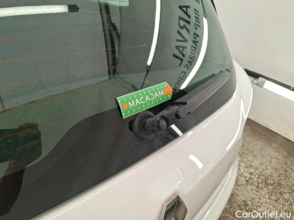  Renault  Clio  IV Air MediaNav 1.5 dCi 75CV BVM5 E6 #31