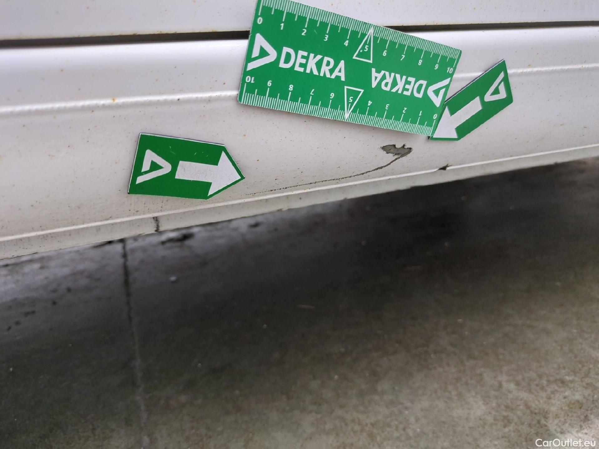  Volkswagen  Caddy VOLKSWAGEN  Van VU 4p Fourgonnette 2.0 TDI 122 4MOTION Business Line #29