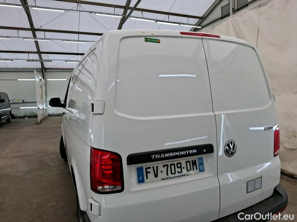  Volkswagen  Transporter VOLKSWAGEN  2019 4P Fourgon tôlé 2 0 TDi 150 4MO L1H1 Business Line #17