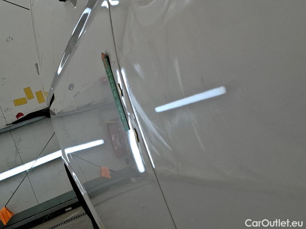  Volkswagen  Transporter VOLKSWAGEN  2019 4P Fourgon tôlé 2 0 TDi 150 4MO L1H1 Business Line #15