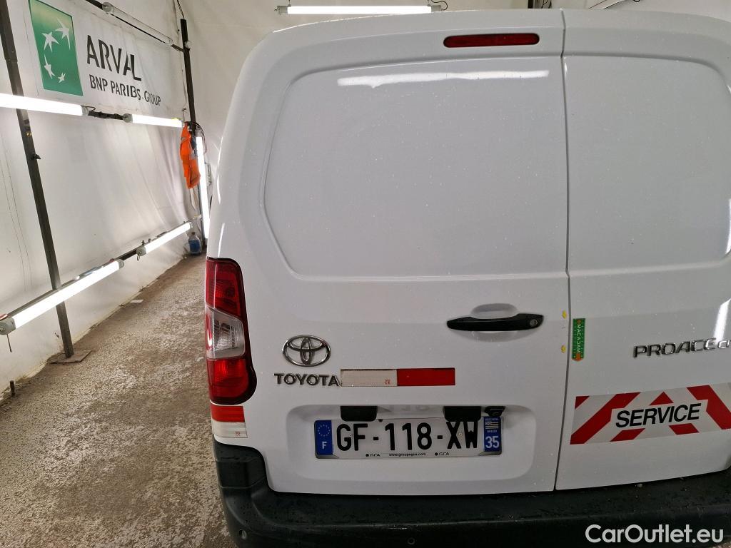  Toyota  Proace TOYOTA  City / 2019 / 4P / Fourgonnette 1.5 Medium 100 D-4D Business #24