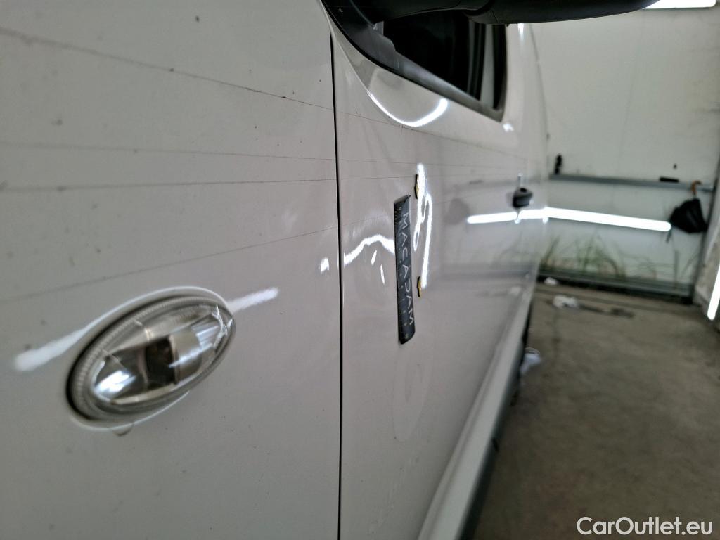  Peugeot  Expert  Fourgon Premium L2 1.5 HDi 120CV BVM6 E6d #24