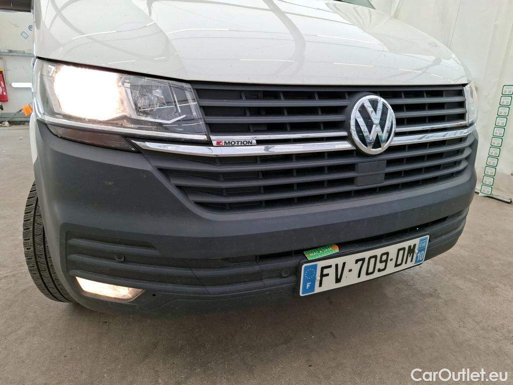  Volkswagen  Transporter VOLKSWAGEN  2019 4P Fourgon tôlé 2 0 TDi 150 4MO L1H1 Business Line #1