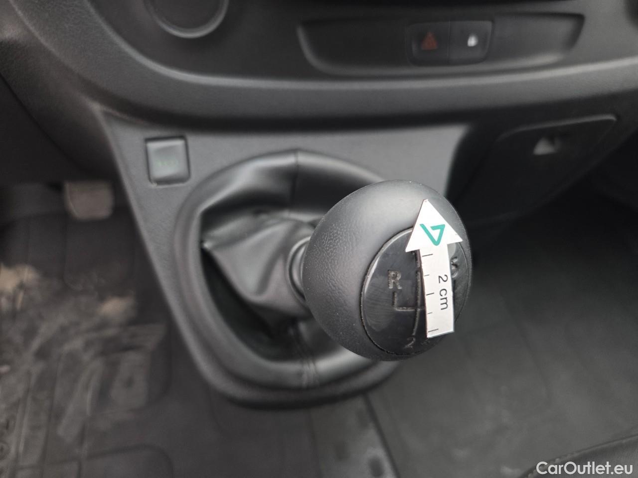  Renault  Trafic 1.6 dCi 95CP L2 Authentique #59