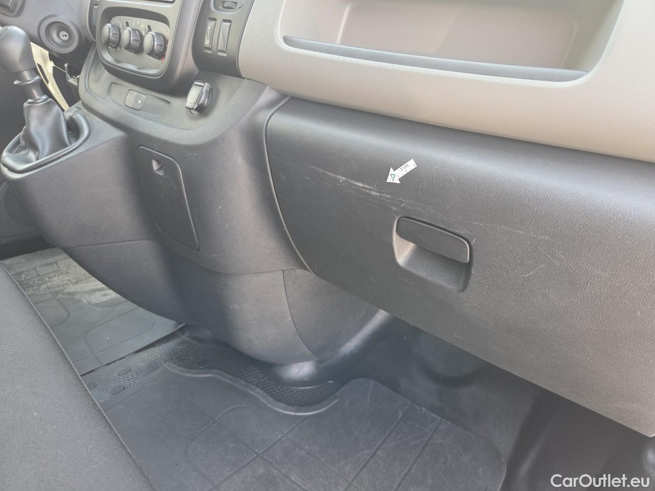  Renault  Trafic 1.6 dCi 95CP L2 Authentique #83