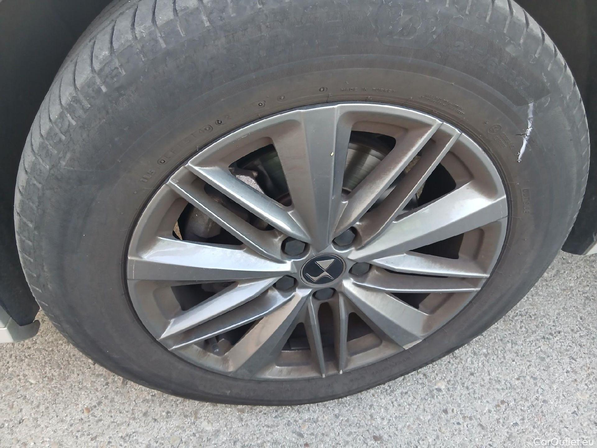  DS  DS4 DS DS 4 / 2021 / 5P / berlina con portón BlueHDi 130 auto BASTILLE + (AC) #10
