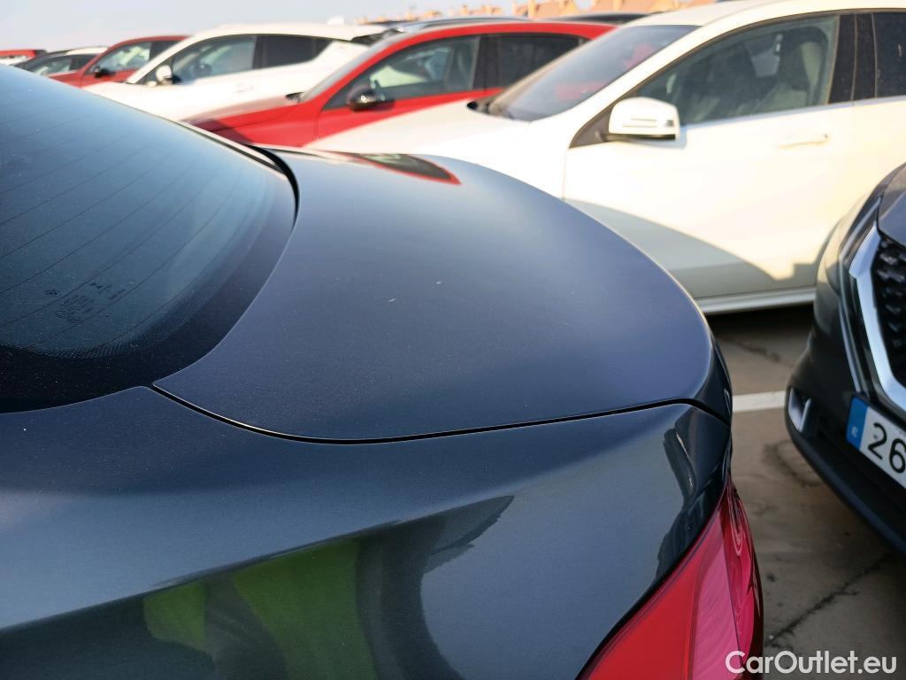  Bmw  Serie 3 BMW  / 2015 / 4P / sedán 318d #2