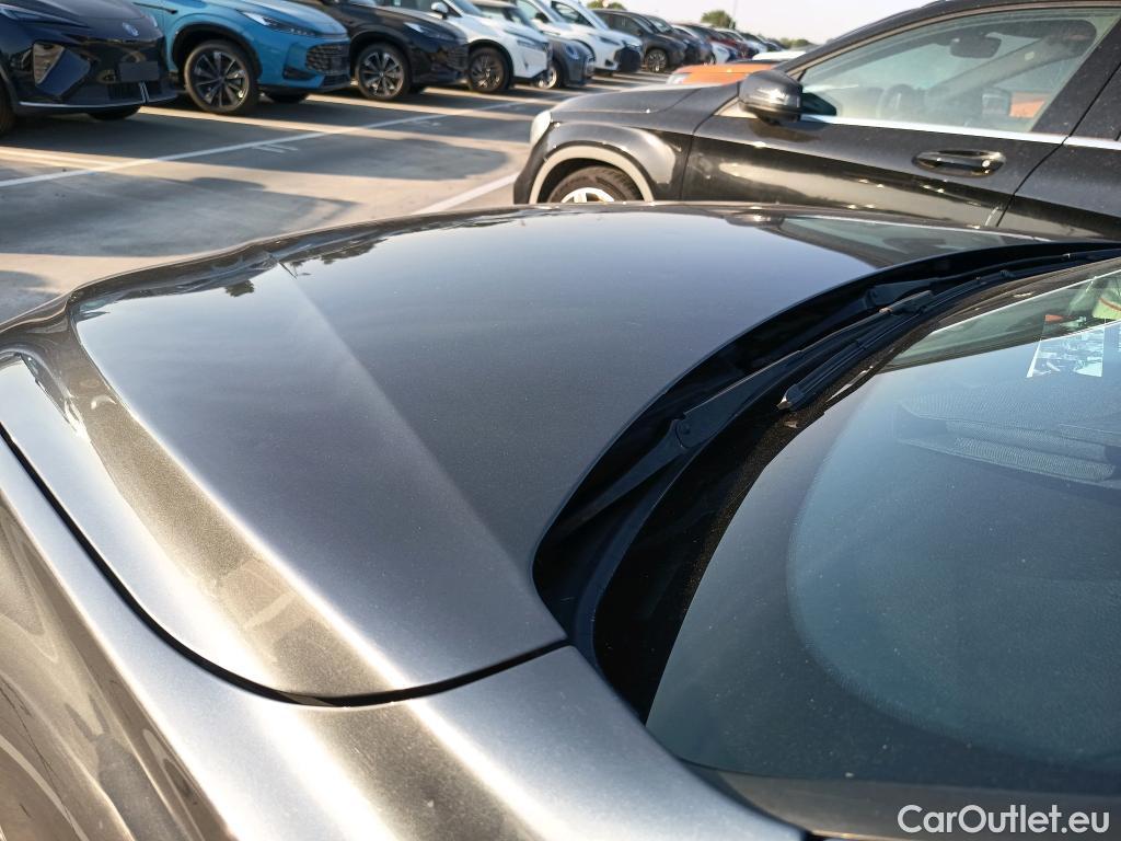  Bmw  Serie 3 BMW  / 2015 / 4P / sedán 318d #4
