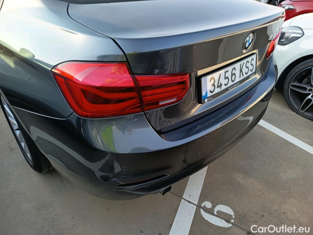  Bmw  Serie 3 BMW  / 2015 / 4P / sedán 318d #20