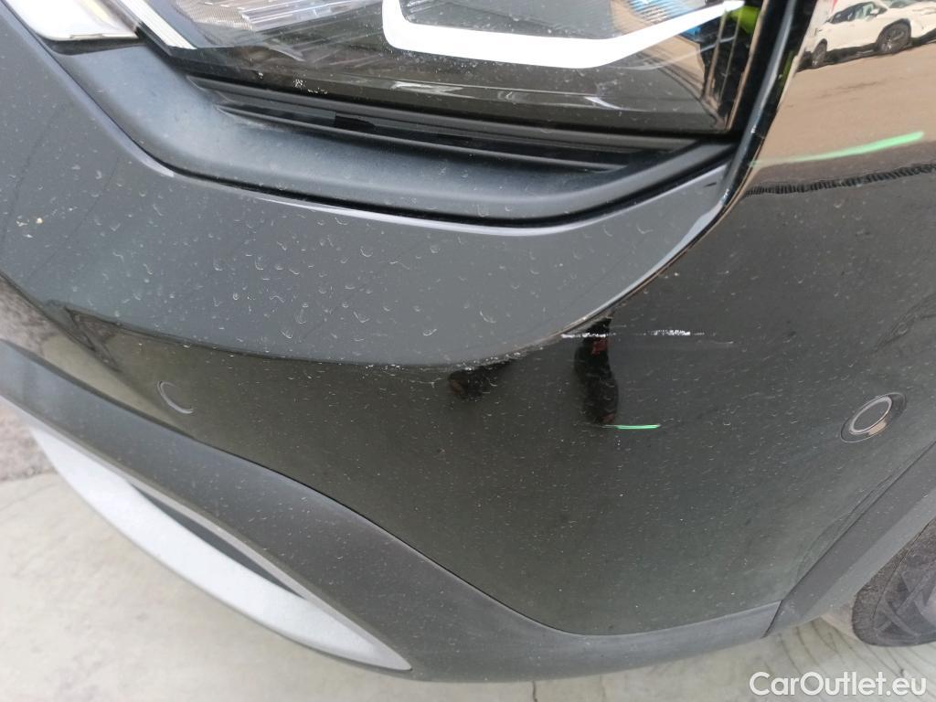 Citroen  C4 CITROEN  / 2020 / 5P / berlina con portón PureTech 130 S&S EAT8 Shine #26