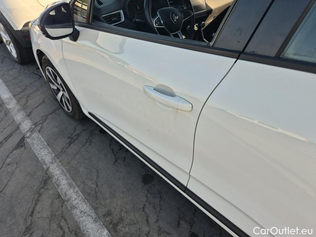  Renault  Clio RENAULT  / 2019 / 5P / berlina con portón Intens TCe 67 kW (91CV) #29