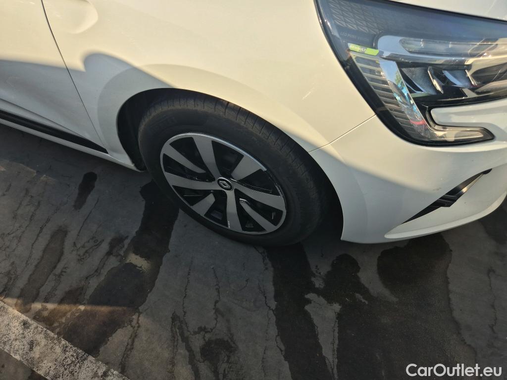  Renault  Clio RENAULT  / 2019 / 5P / berlina con portón Intens TCe 67 kW (91CV) #21