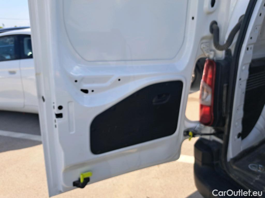  Citroen  Berlingo CITROEN  / 2018 / 3P / furgón derivado de turismo Talla M BlueHDi 73kW CONTROL #33
