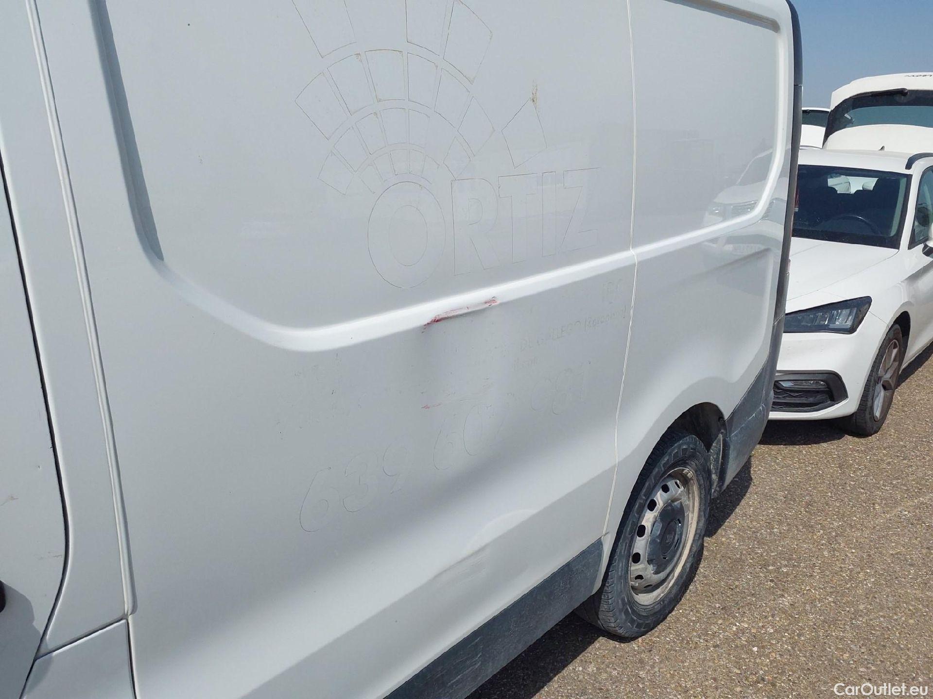  Fiat  Talento FIAT  / 2016 / 4P / furgón 1.2 Base Corto 2.0 MJet 88kW (120CV) #17
