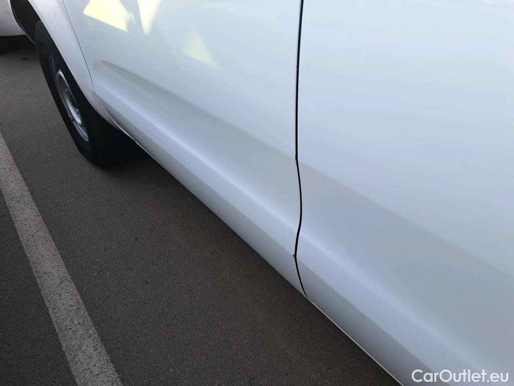  Ford  Ranger FORD  / 2019 / 4P / pickup doble cabina 2.0 Ecoblue 125kW 4x4 Doble Cab. XL S/S (AC2) #15