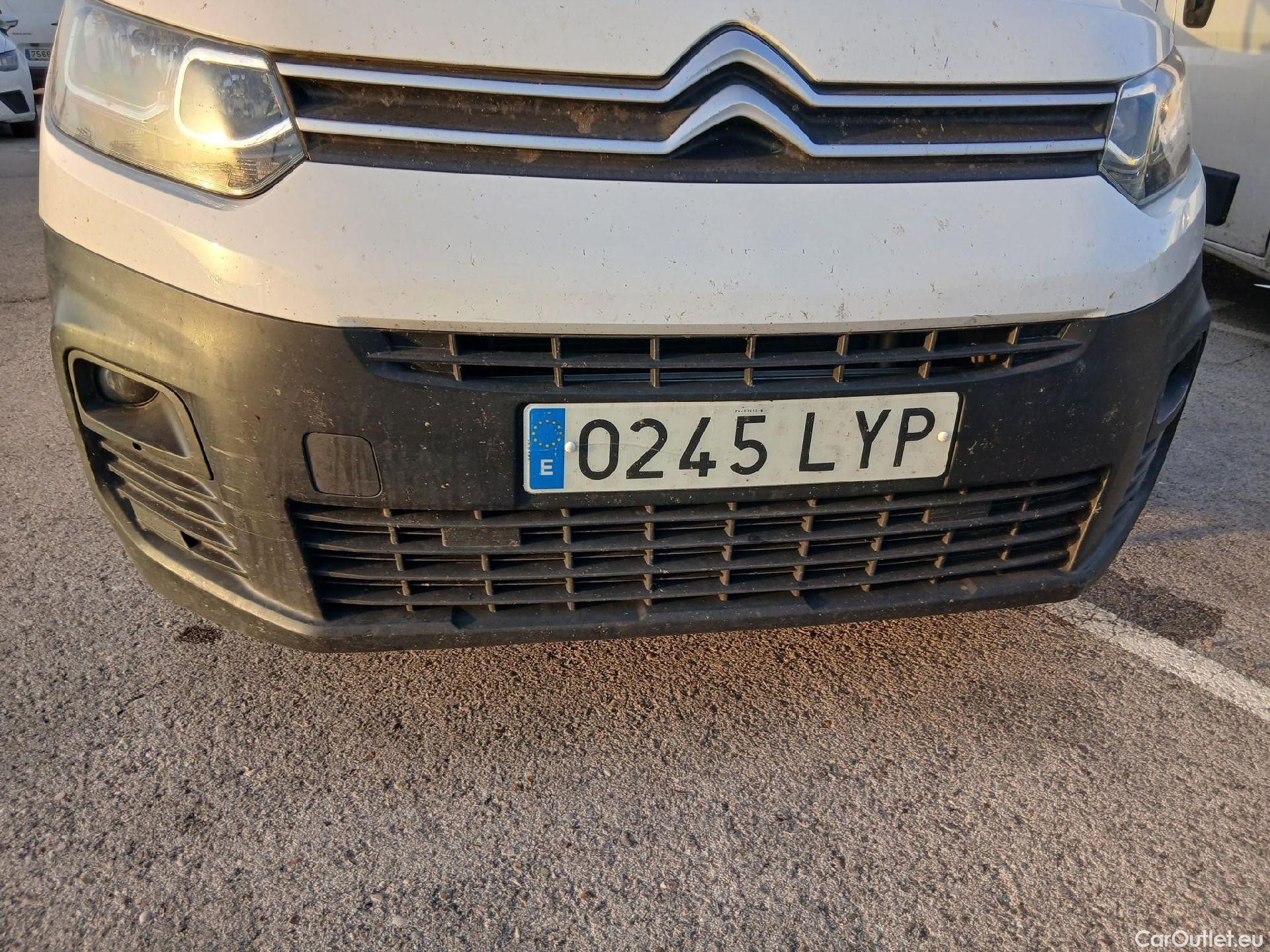  Citroen  Berlingo CITROEN  / 2018 / 3P / furgón derivado de turismo Talla M BlueHDi 100 CONTROL (AC2) #6