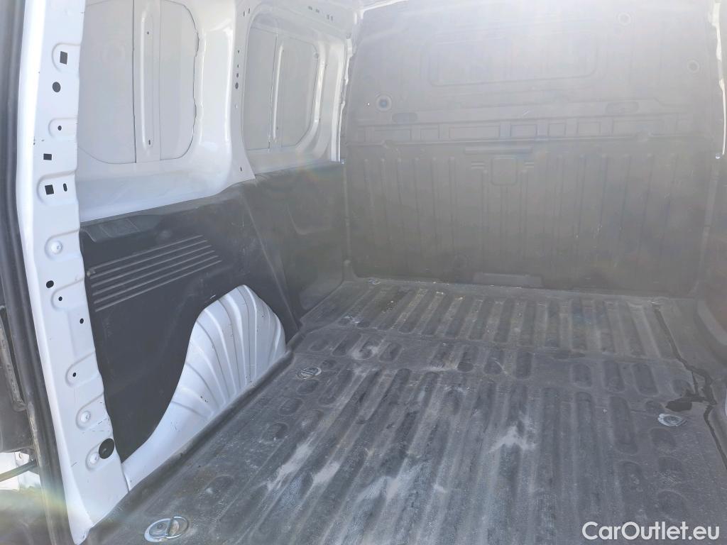  Citroen  Berlingo CITROEN  / 2018 / 3P / furgón derivado de turismo Talla M BlueHDi 73kW CONTROL #31