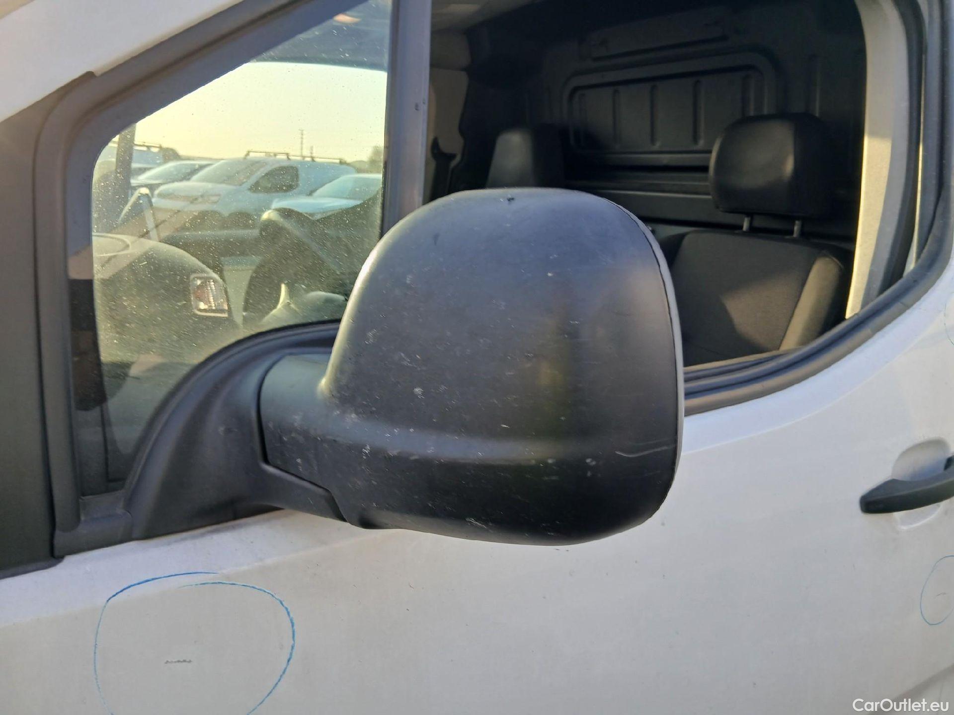  Citroen  Berlingo CITROEN  / 2018 / 3P / furgón derivado de turismo Talla M BlueHDi 100 CONTROL (AC2) #51