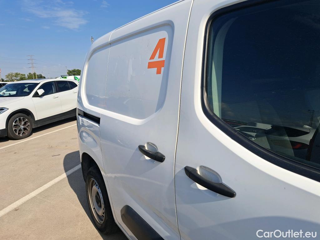  Citroen  Berlingo CITROEN  / 2018 / 3P / furgón derivado de turismo Talla M BlueHDi 73kW CONTROL #8