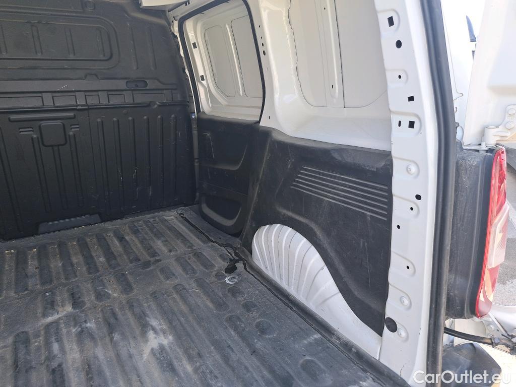  Citroen  Berlingo CITROEN  / 2018 / 3P / furgón derivado de turismo Talla M BlueHDi 73kW CONTROL #32