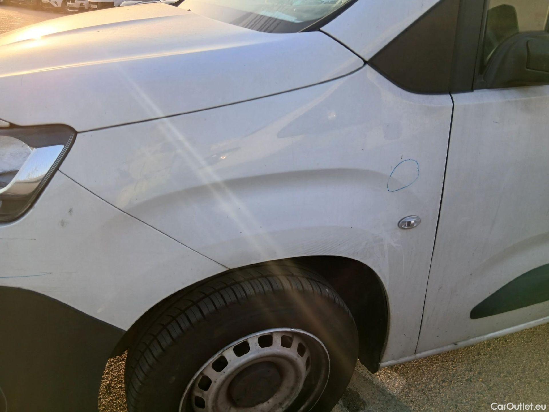  Citroen  Berlingo CITROEN  / 2018 / 3P / furgón derivado de turismo Talla M BlueHDi 100 CONTROL (AC2) #11