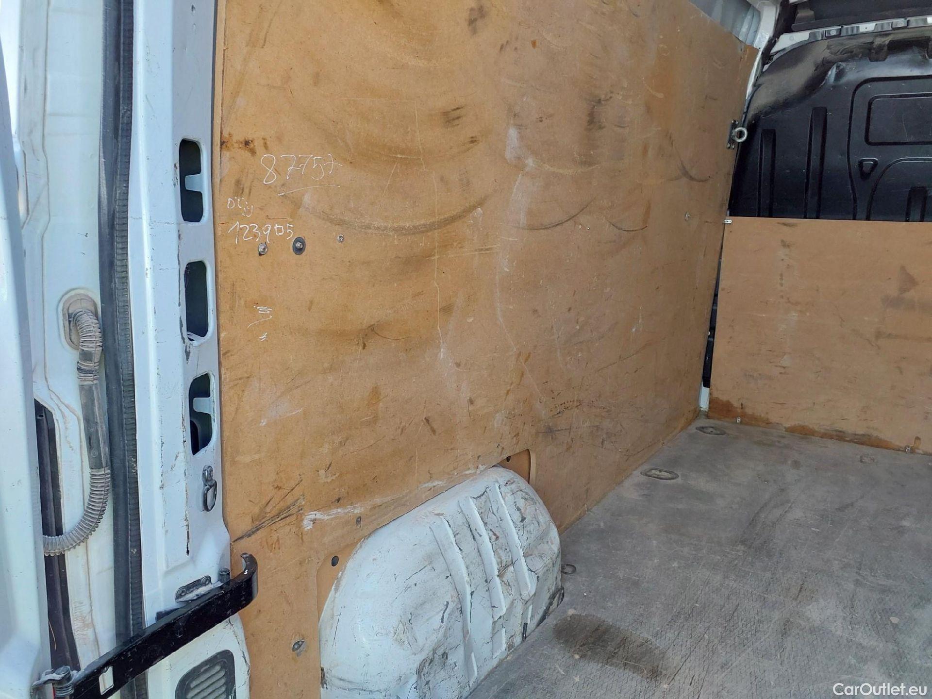  Opel  Movano OPEL  / 2019 / 4P / furgón 2.3 CDTI 99kW (135CV) L2 H2 F 3.5t #1