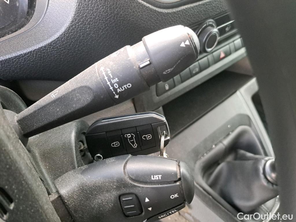  Toyota  Proace TOYOTA  / 2020 / 4P / furgón 1.5D 120CV VX 1PL 2PT L1 #7