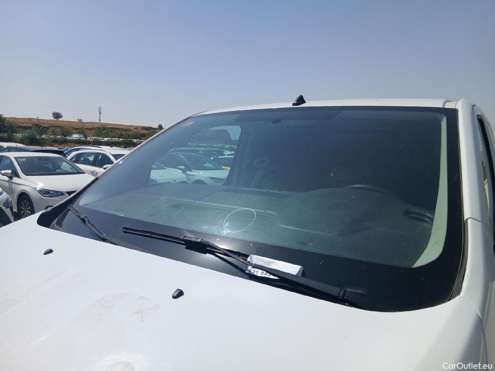  Opel  Vivaro OPEL  / 2019 / 4P / furgón 2.0 Diésel 107kW (145CV) L Inc. Express #36
