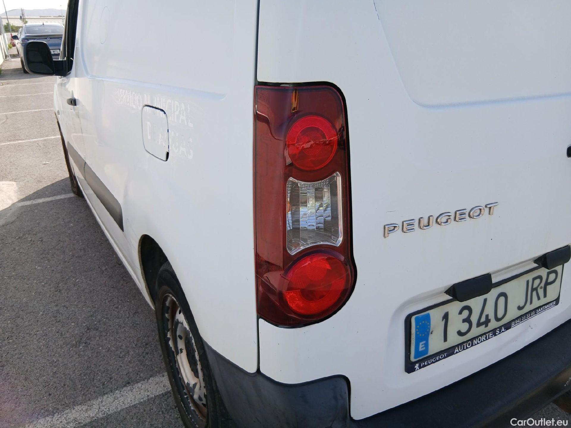  Peugeot  Partner PEUGEOT  VU 3p 2G furgón derivado de Furgón Confort L1 1.6 BlueHDi 100 #14