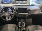  KIA  Cee'd KIA  SW 1.5 T-GDI 160KM 6MT M 5d #16