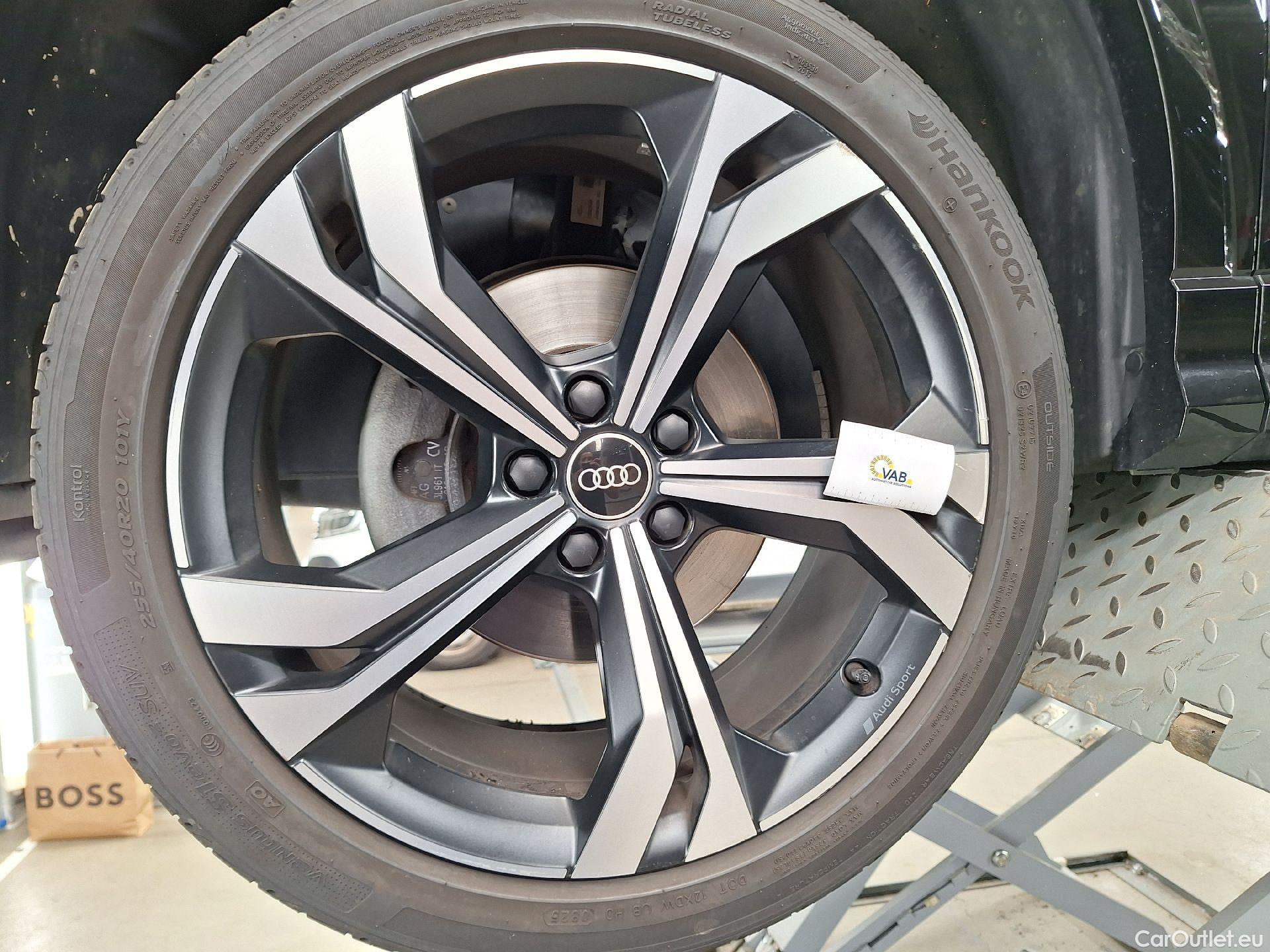  Audi  Q3 Audi,  SB '19,  SB 35 TDi 110kW S L.B.Str. #20