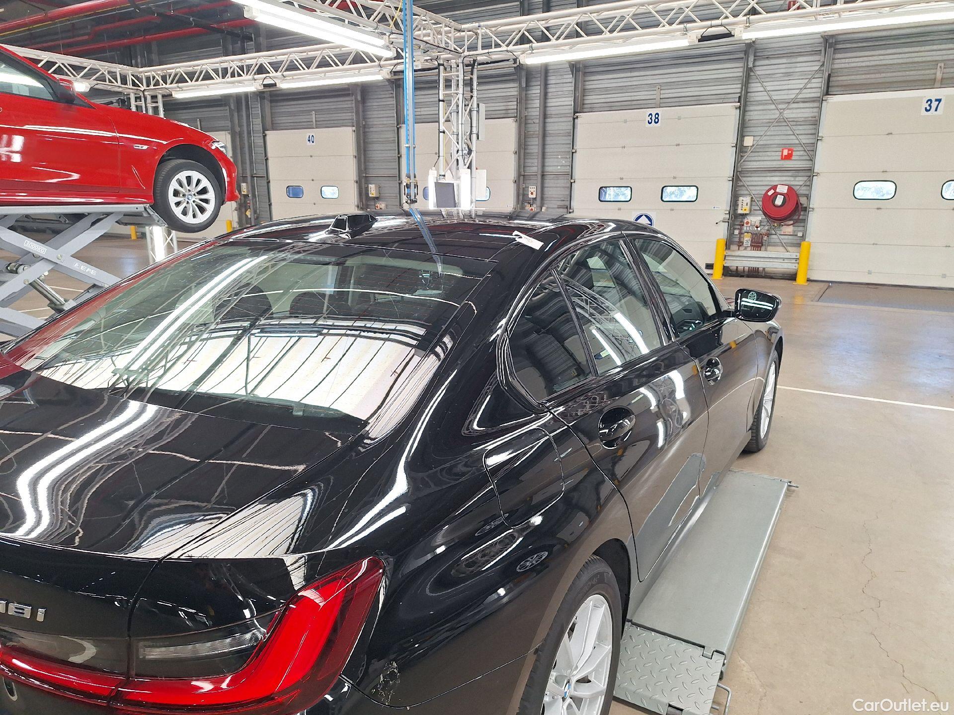  Bmw  Serie 3 BMW, 3-serie FL'22, 318i 115kw A #7