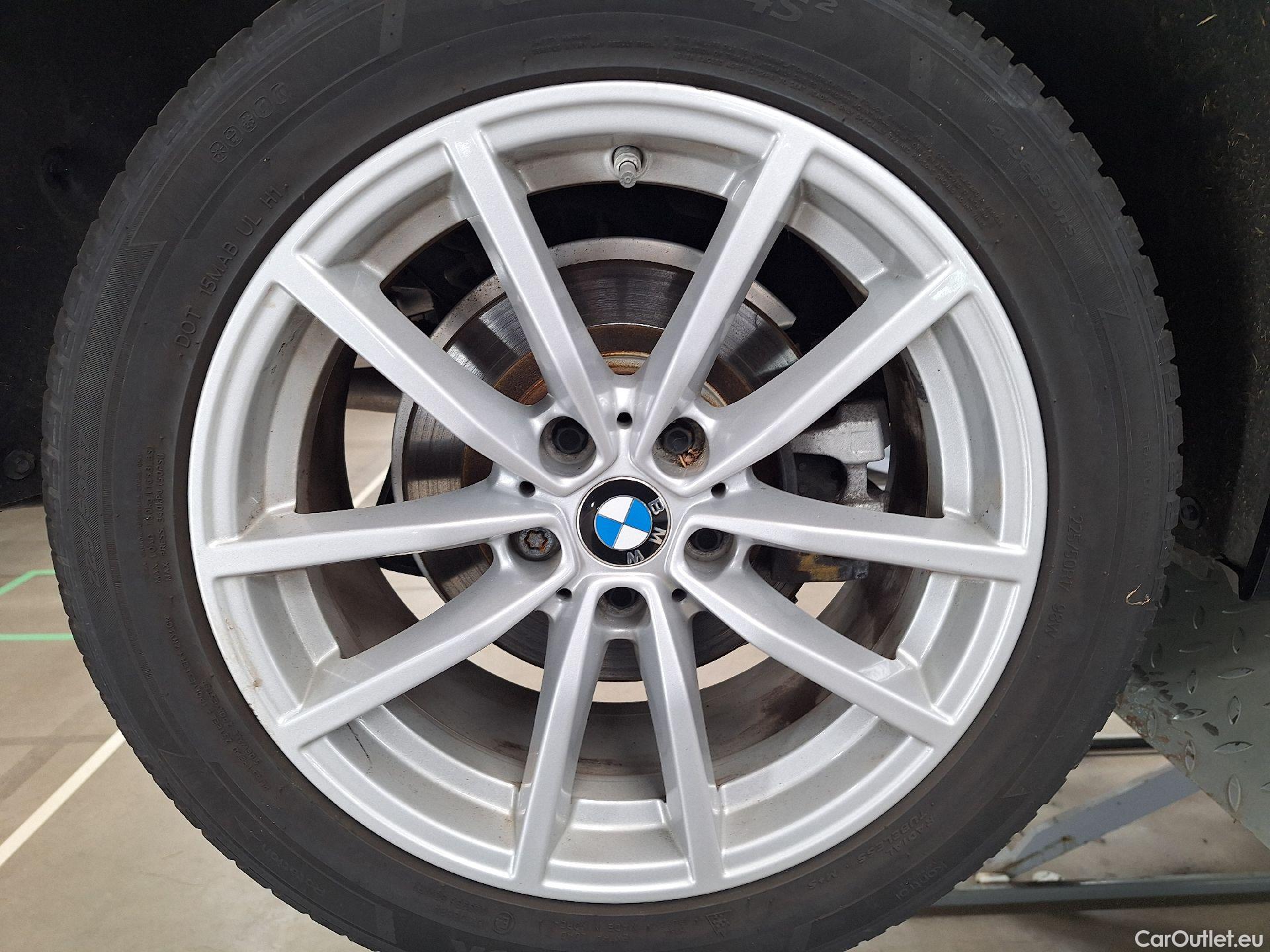  Bmw  Serie 3 BMW, 3-serie FL'22, 318i 115kw A #22