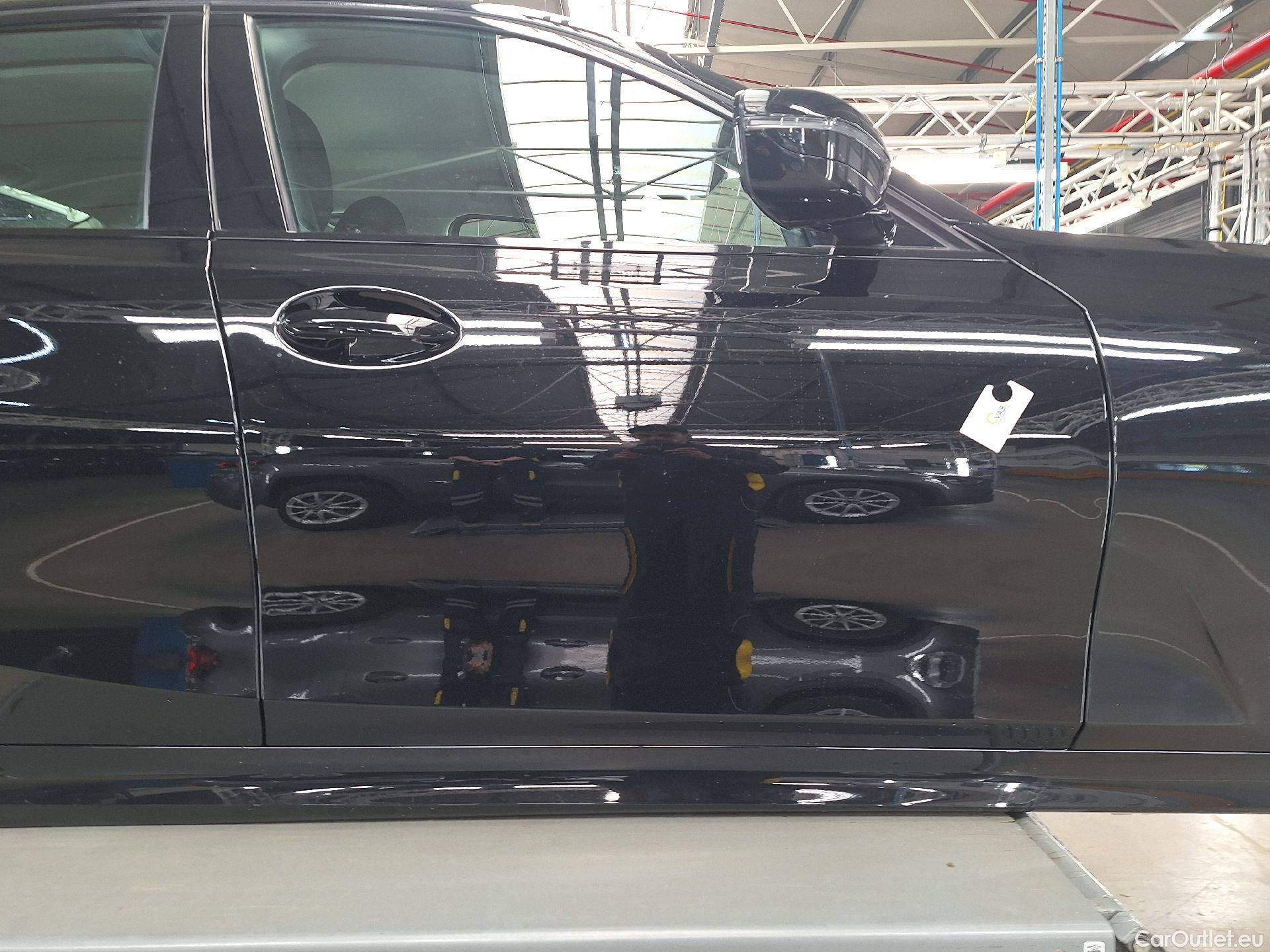  Bmw  Serie 3 BMW, 3-serie FL'22, 318i 115kw A #16