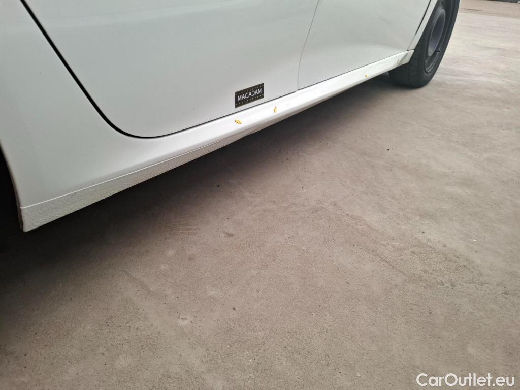  Peugeot  208  Premium 1.5 HDi 100CV BVM6 E6d #22