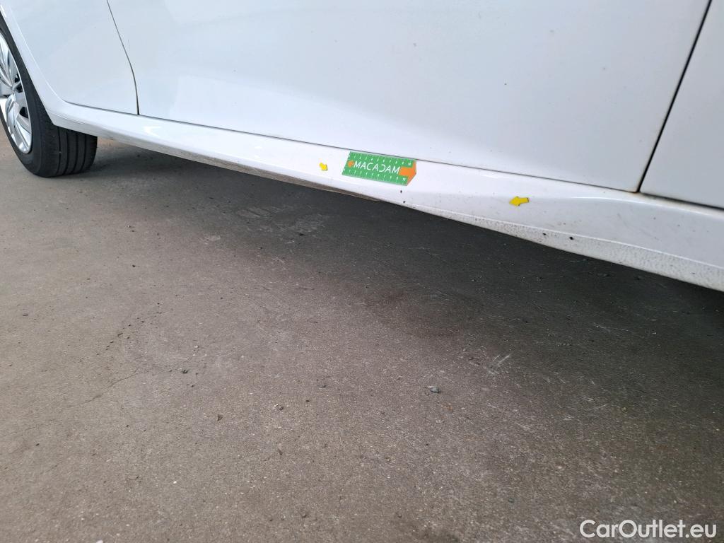  Peugeot  208  Premium 1.5 HDi 100CV BVM6 E6d #16