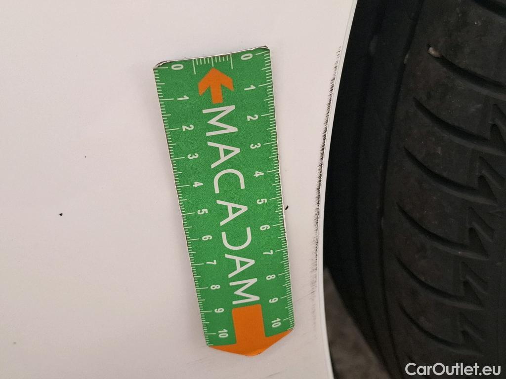  Peugeot  208  Premium 1.2 PureTech 75CV BVM5 E6d #39