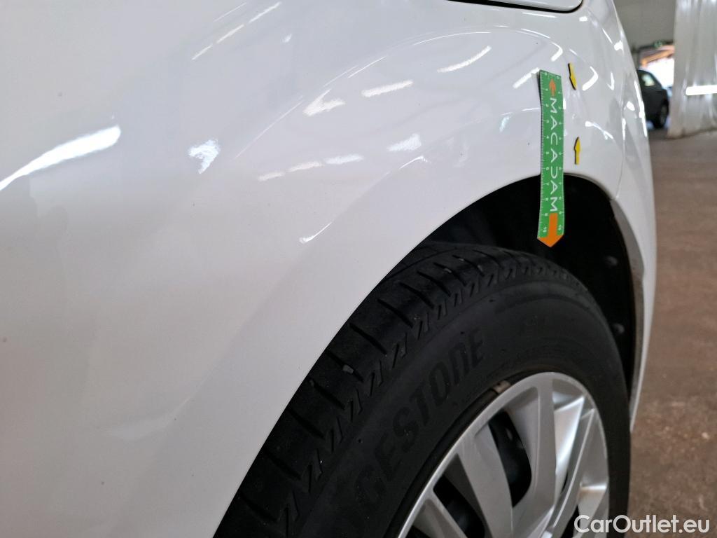  Peugeot  208  Premium 1.5 HDi 100CV BVM6 E6d #43