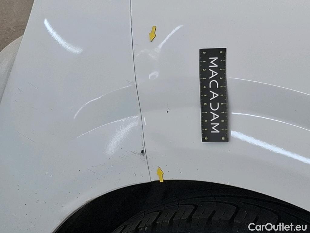  Peugeot  208  Premium 1.5 HDi 100CV BVM6 E6d #4