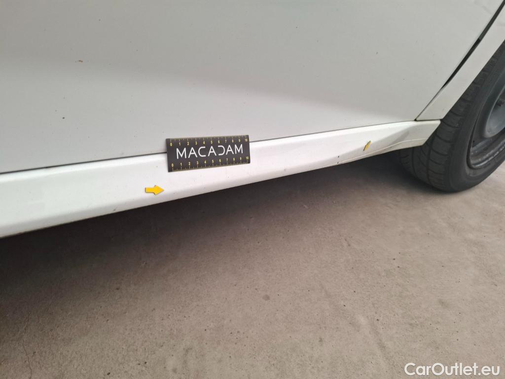  Peugeot  208  Premium 1.5 HDi 100CV BVM6 E6d #23