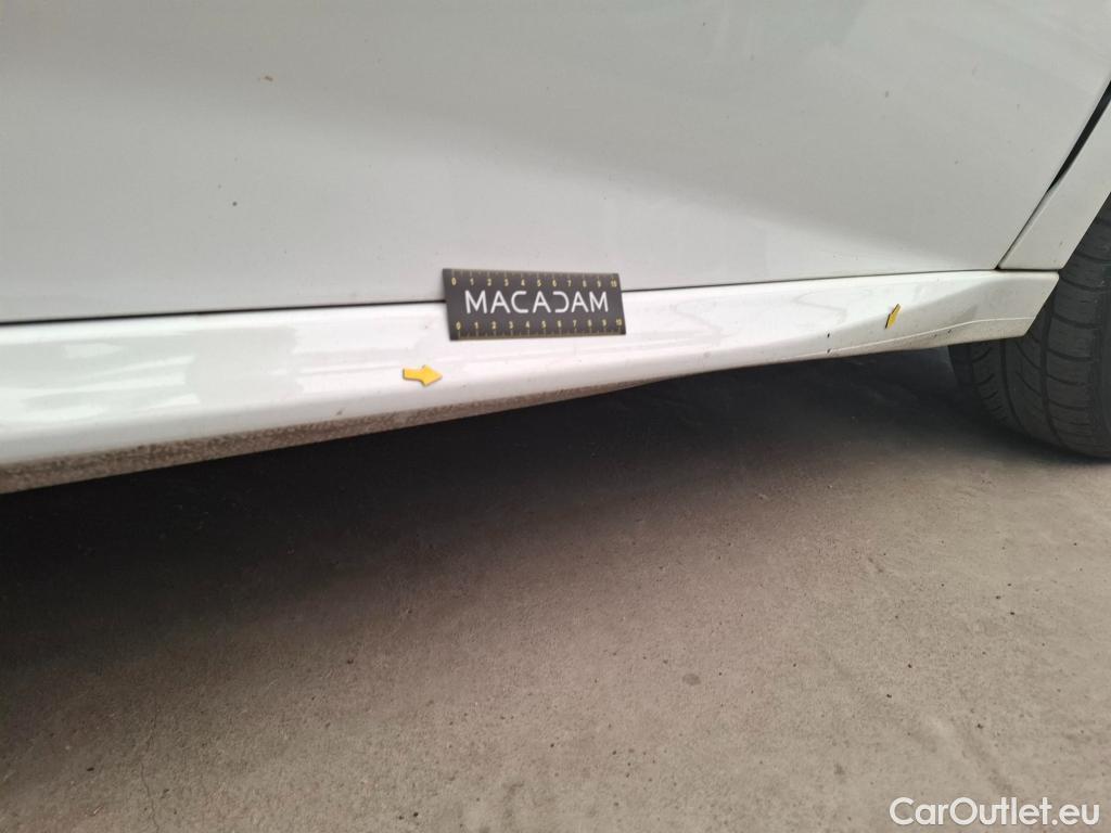  Peugeot  208  Premium 1.5 HDi 100CV BVM6 E6d #21