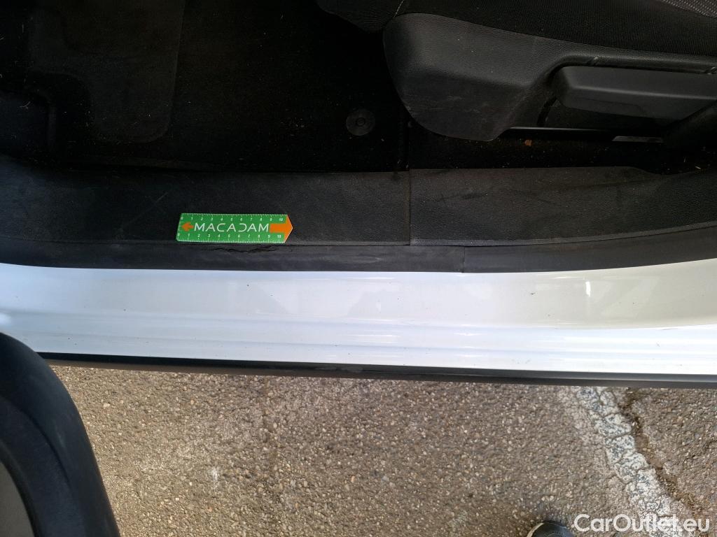  Citroen  C3  Société Feel 1.5 BlueHDI 100CV BVM6 E6d #6