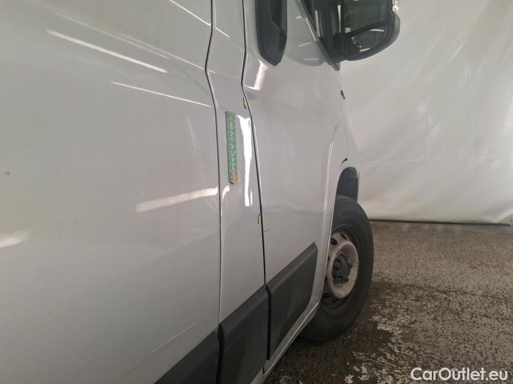  Fiat  Ducato FIAT  / 2014 / 4P / Fourgon tôlé 2.3 Multijet 140 3.5 C H2 Pro Lounge #73