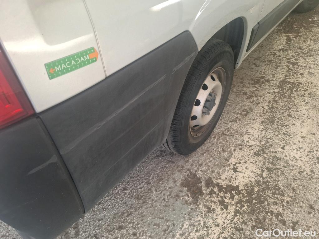  Fiat  Ducato FIAT  / 2014 / 4P / Fourgon tôlé 2.3 Multijet 140 3.5 C H2 Pro Lounge #97