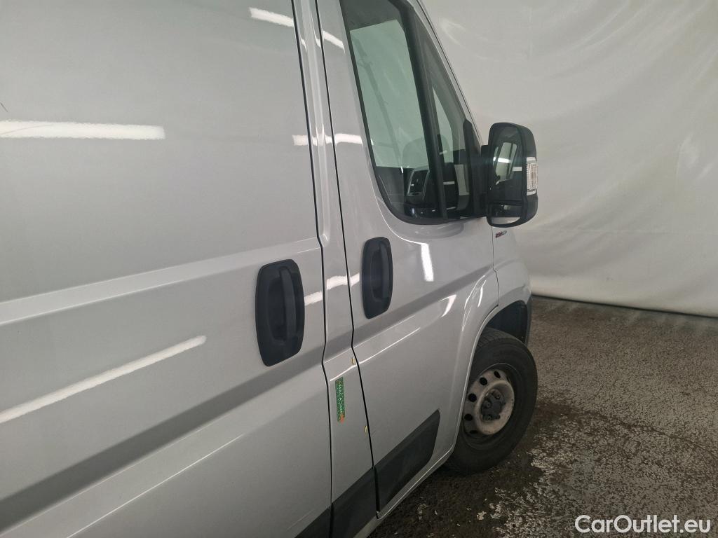  Fiat  Ducato FIAT  / 2014 / 4P / Fourgon tôlé 2.3 Multijet 140 3.5 C H2 Pro Lounge #69