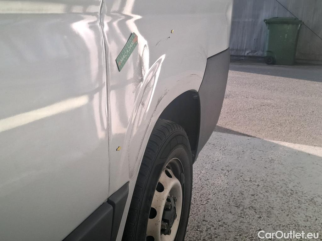  Fiat  Ducato FIAT  / 2014 / 4P / Fourgon tôlé 2.3 Multijet 140 3.5 C H2 Pro Lounge #16