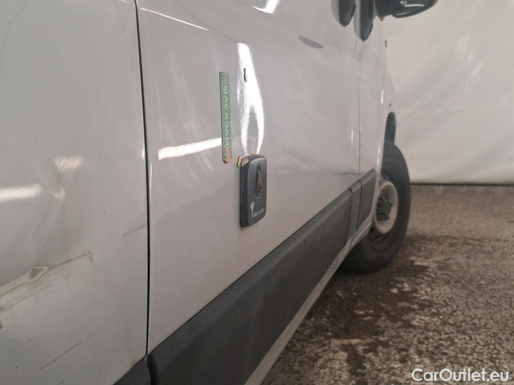  Fiat  Ducato FIAT  / 2014 / 4P / Fourgon tôlé 2.3 Multijet 140 3.5 C H2 Pro Lounge #58